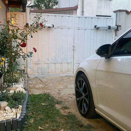 Garden Of Dreams & Free Private Parking Apartamento Saraievo Exterior foto