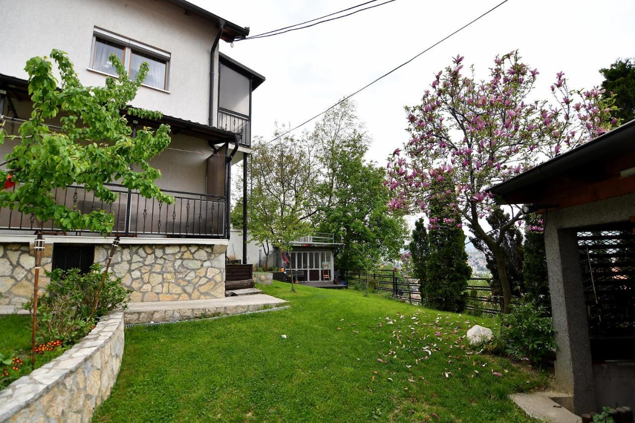 Garden Of Dreams & Free Private Parking Apartamento Saraievo Exterior foto