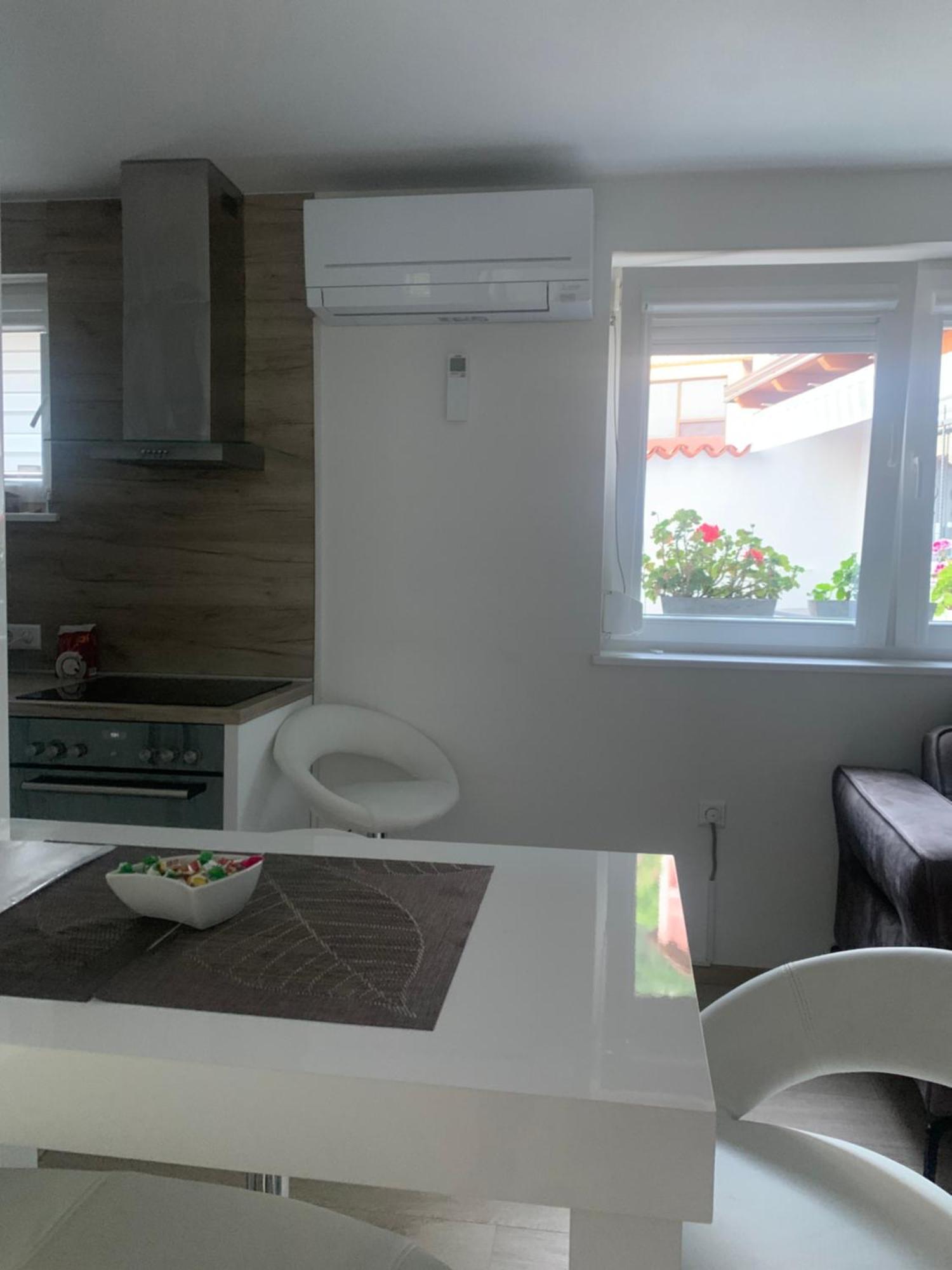 Garden Of Dreams & Free Private Parking Apartamento Saraievo Exterior foto